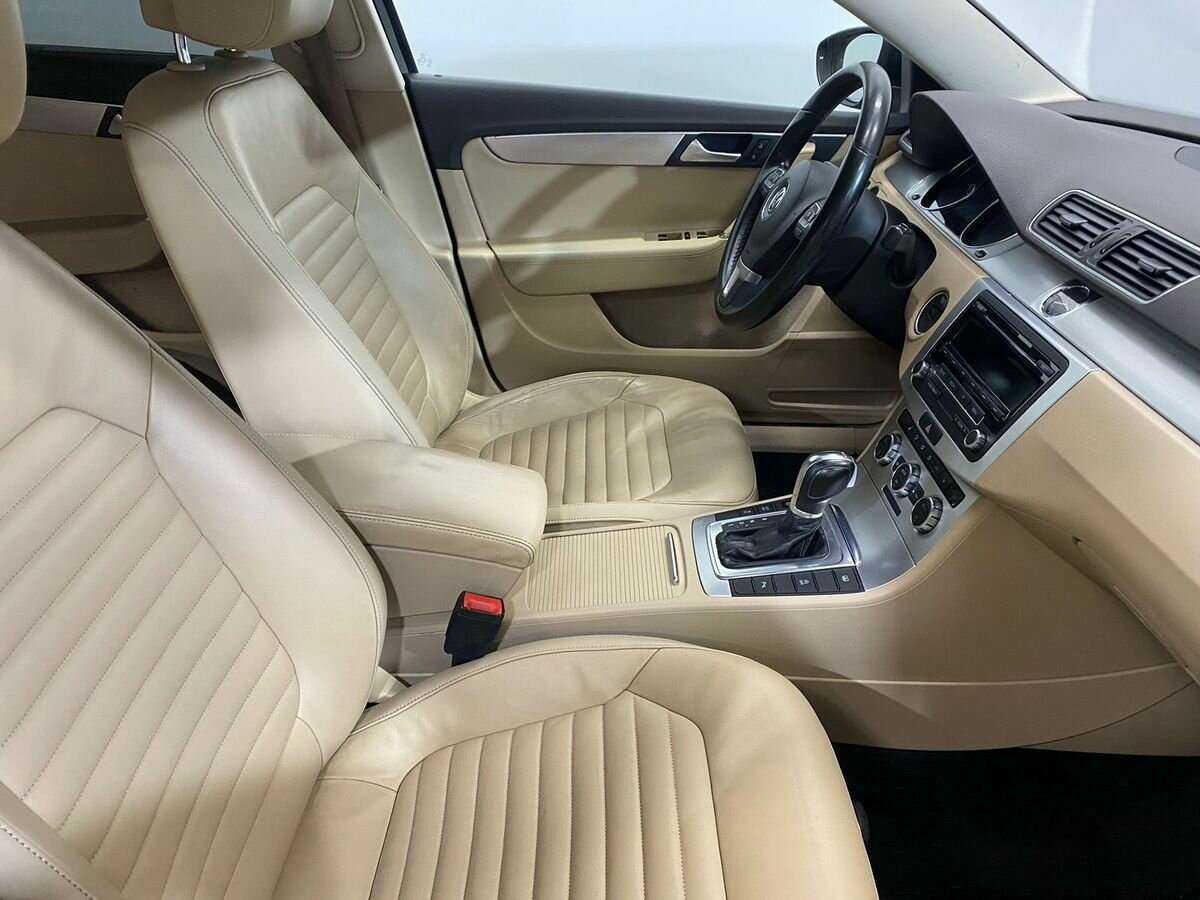 Volkswagen Passat, 2012 Фото №12