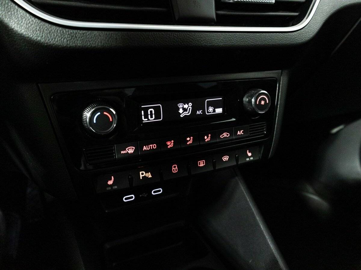 Volkswagen Polo, 2020 Фото №17