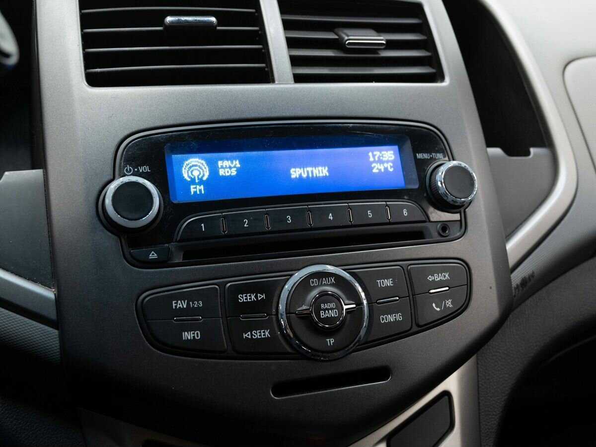 Chevrolet Aveo, 2014 Фото №19