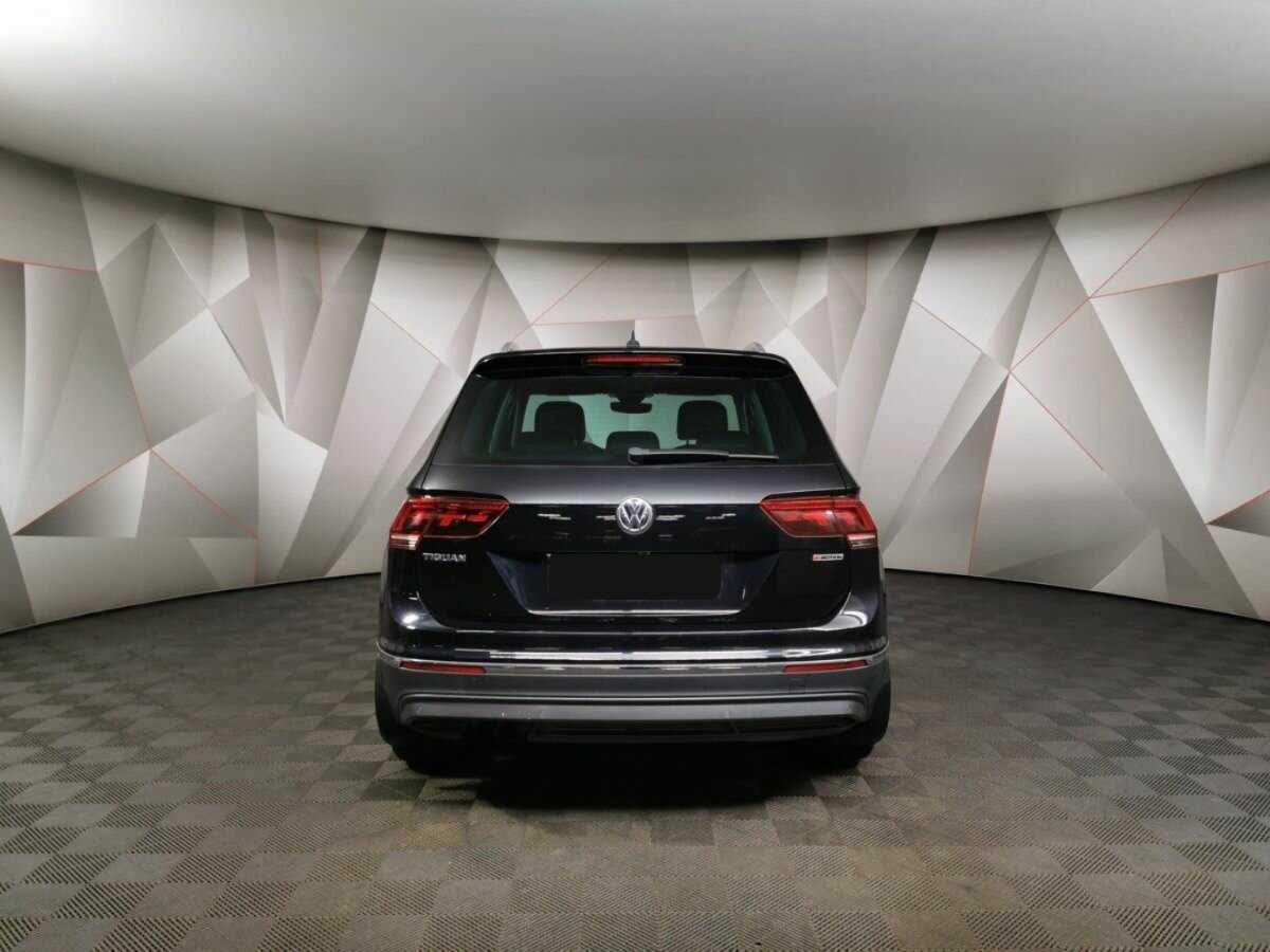 Volkswagen Tiguan, 2019 Фото №8