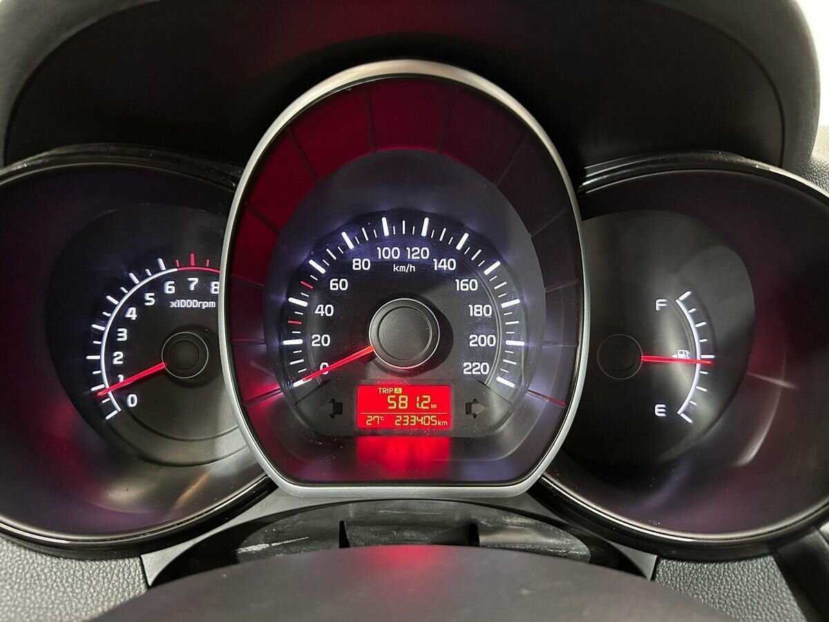 Kia Rio, 2017 Фото №12