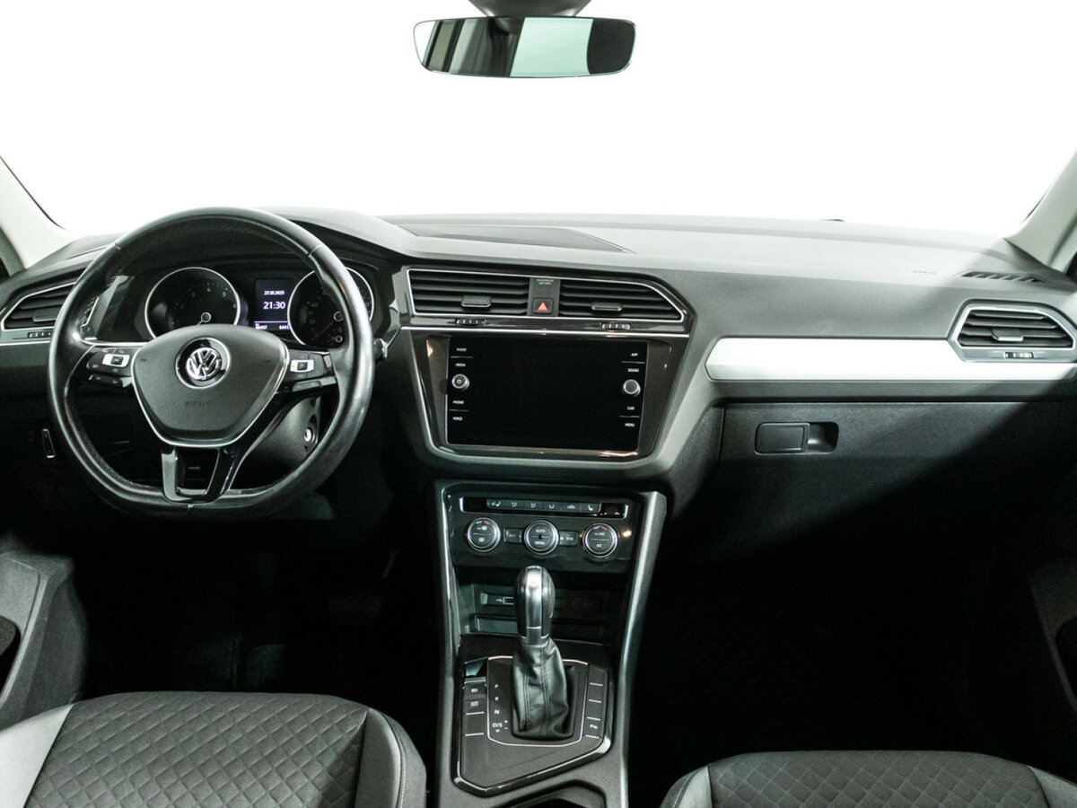 Volkswagen Tiguan II, 2019 Фото №13