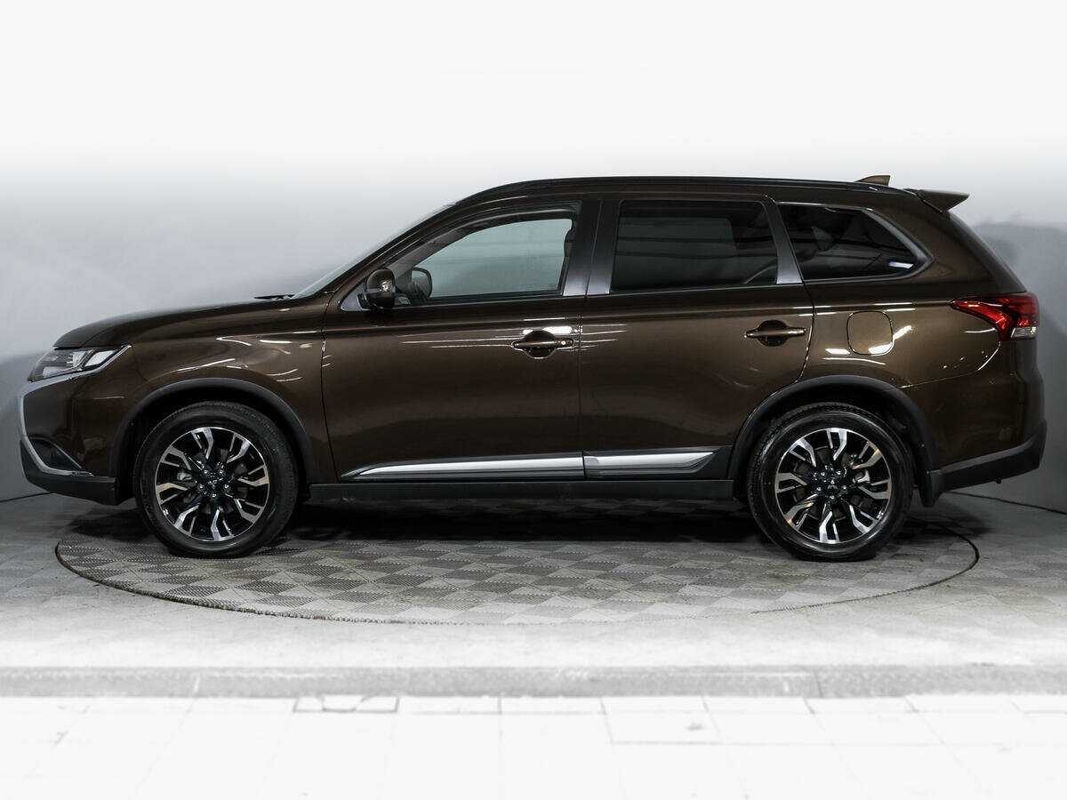 Mitsubishi Outlander, 2021 Фото №8