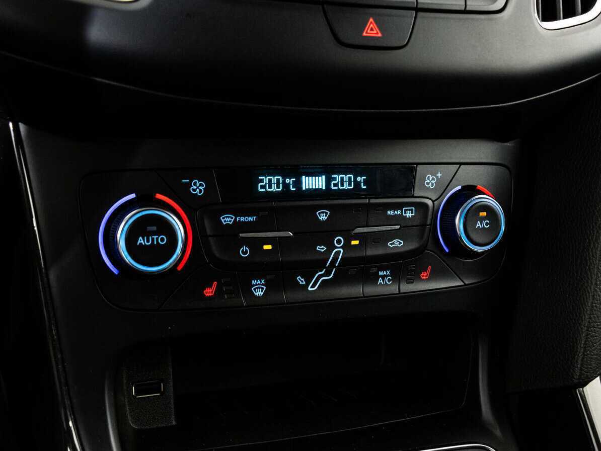 Ford Focus, 2019 Фото №17