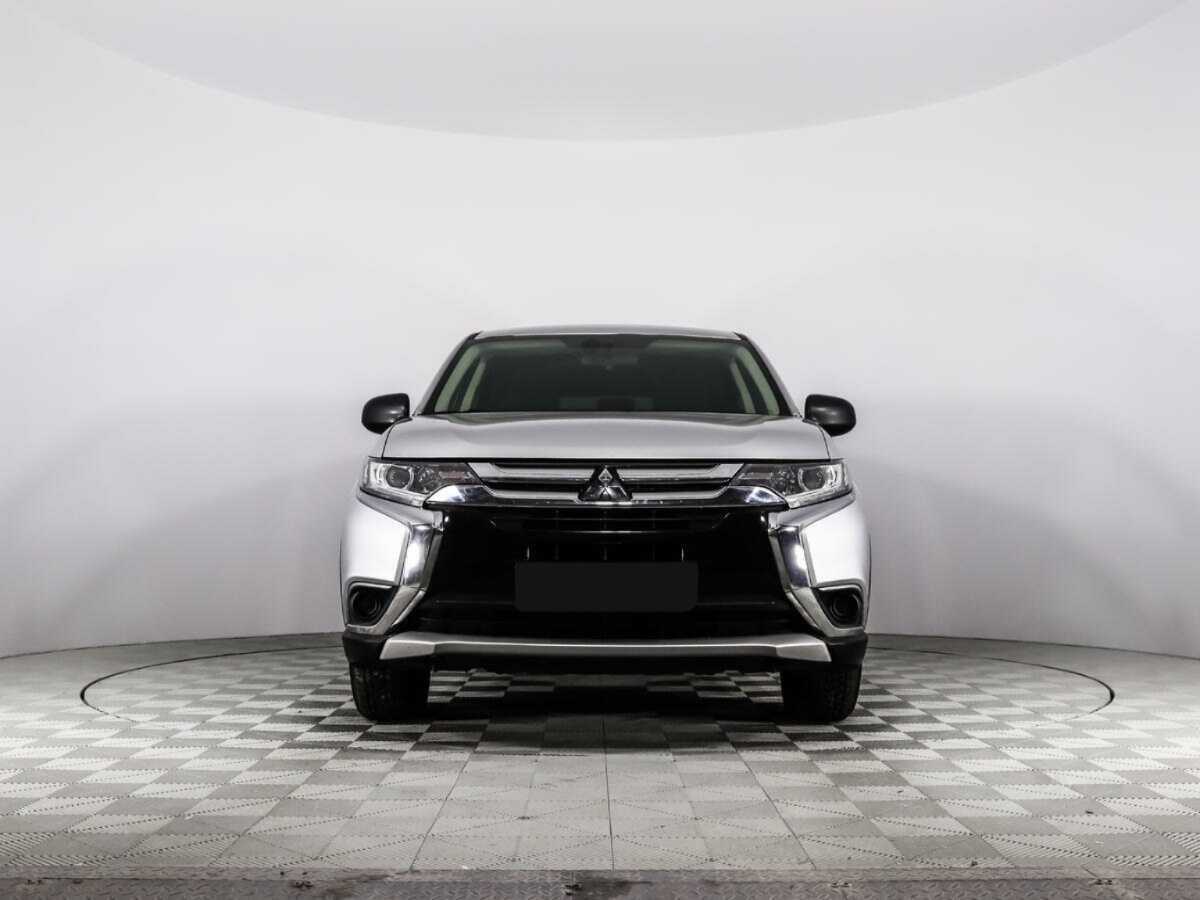 Mitsubishi Outlander, 2018 Фото №2