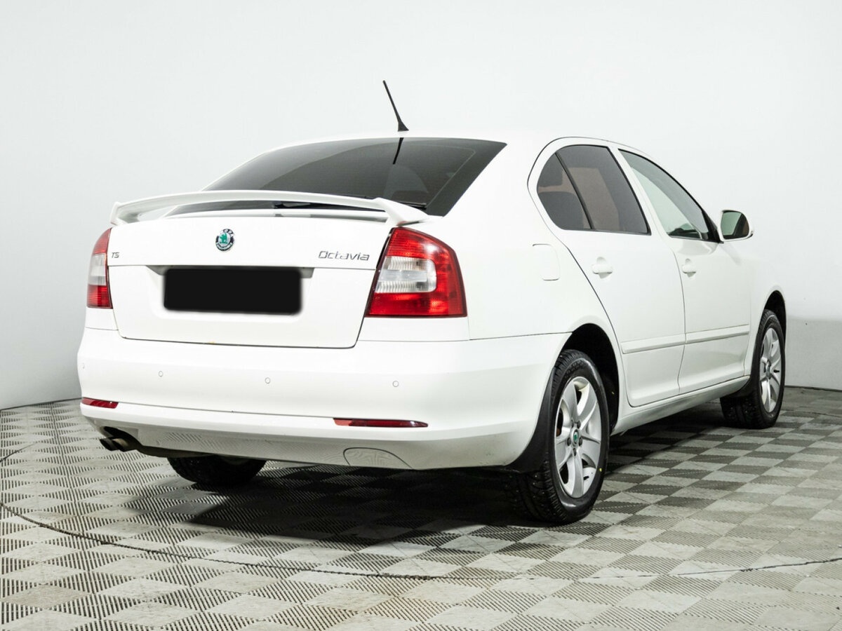 Skoda Octavia II (A5) Рестайлинг, 2012 Фото №5