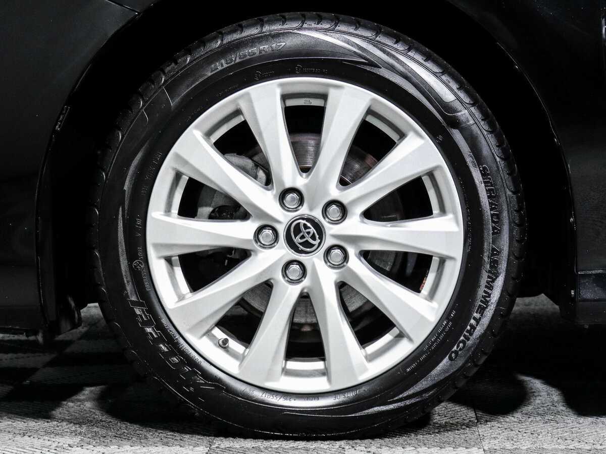 Toyota Camry, 2019 Фото №14