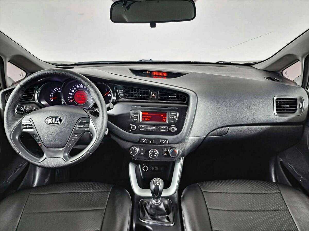 Kia Ceed, 2015 Фото №11