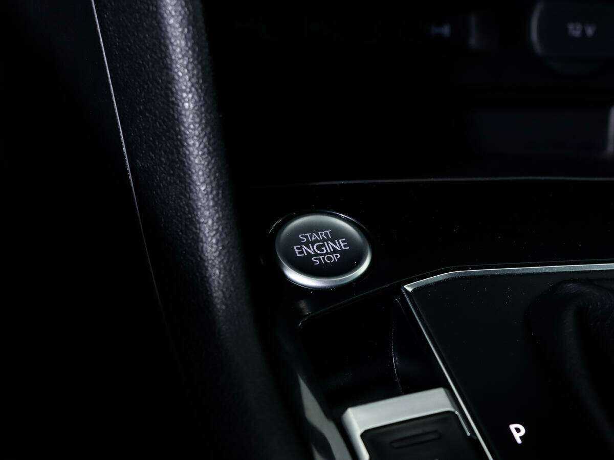 Volkswagen Tiguan, 2019 Фото №18