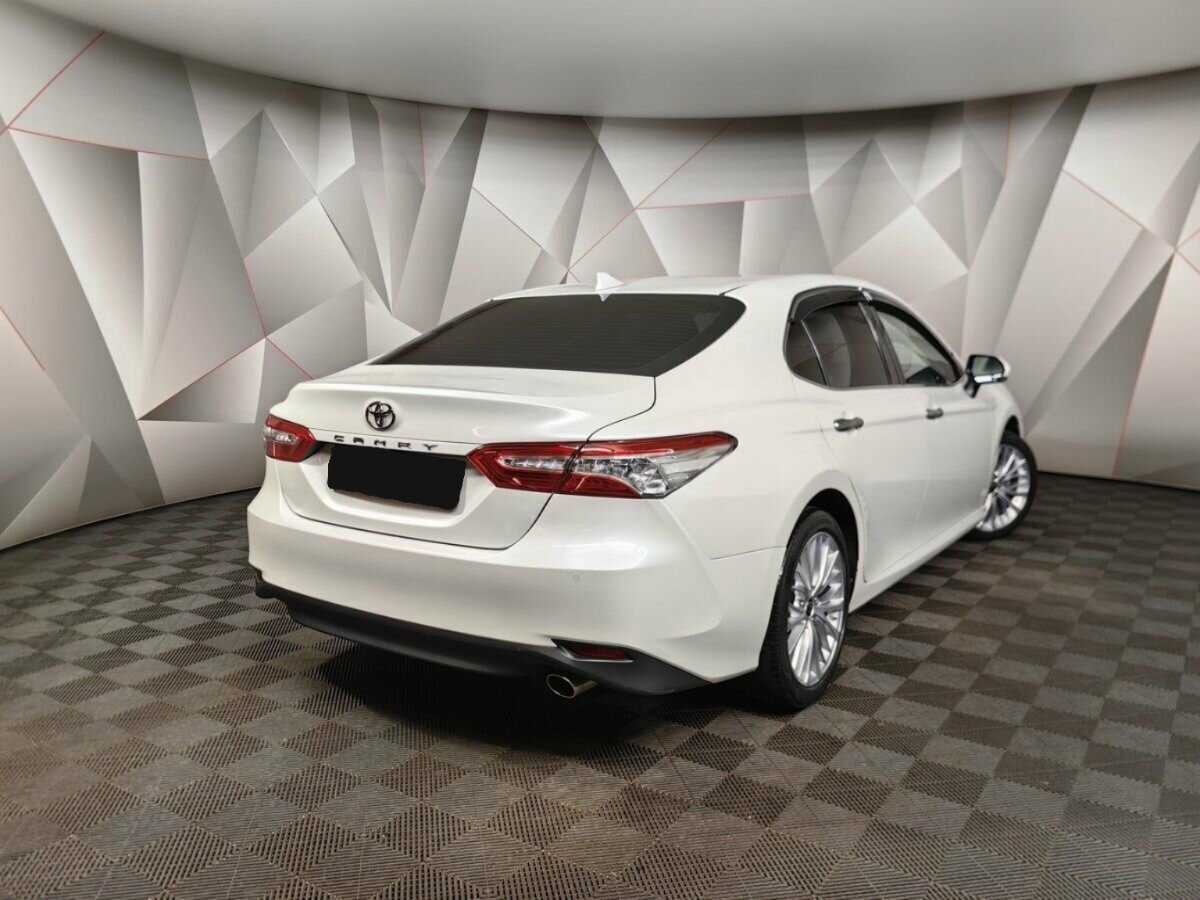 Toyota Camry, 2020 Фото №2