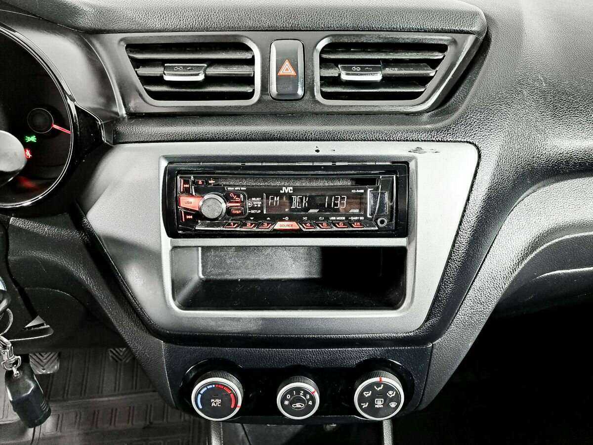 Kia Rio, 2015 Фото №13