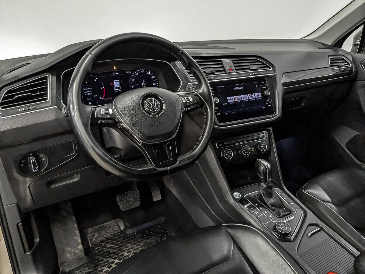 Volkswagen Tiguan, 2018 Фото №16
