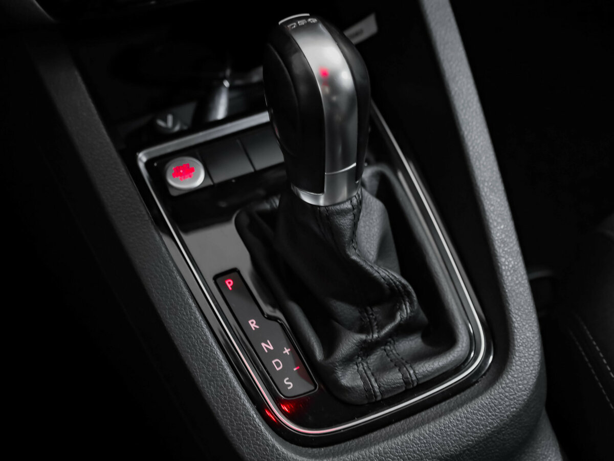 Volkswagen Jetta VI Рестайлинг, 2017 Фото №18