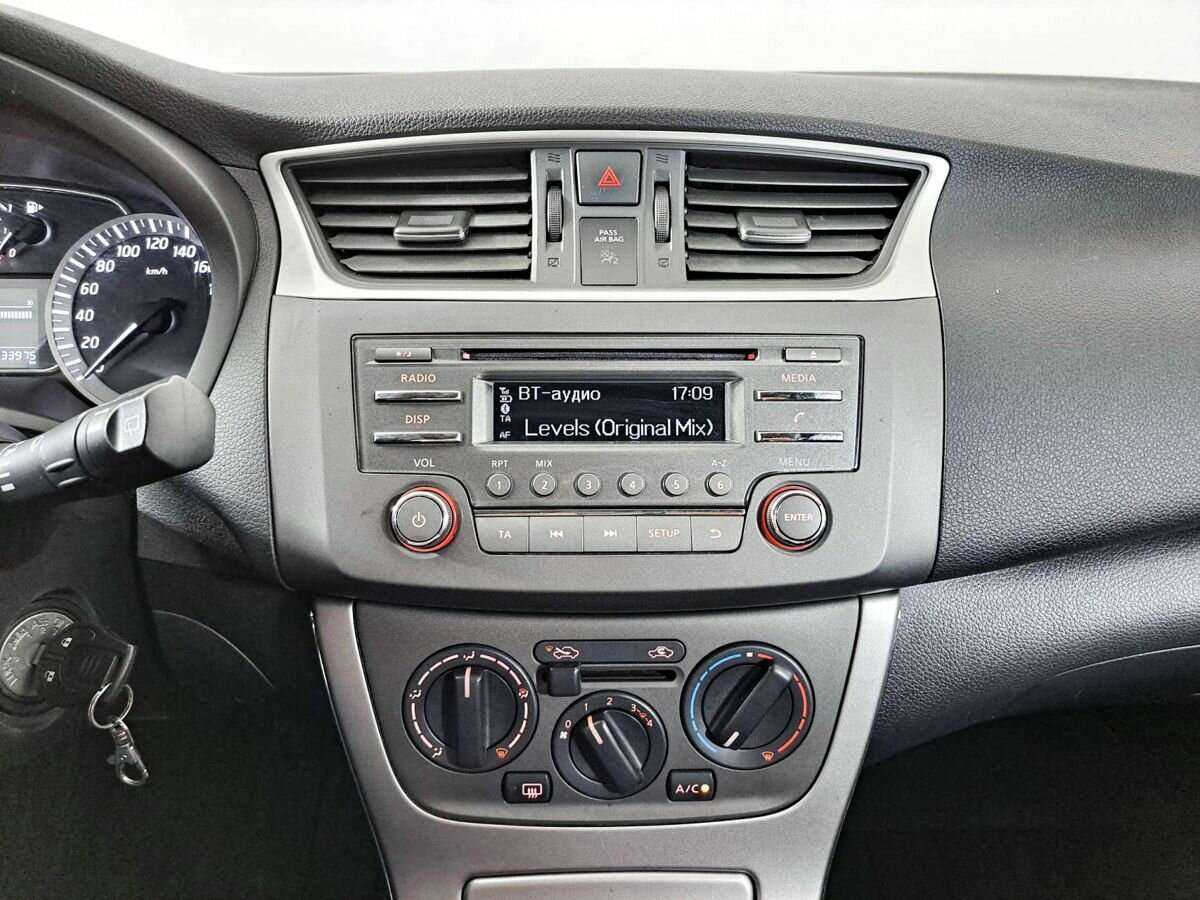 Nissan Tiida, 2015 Фото №13