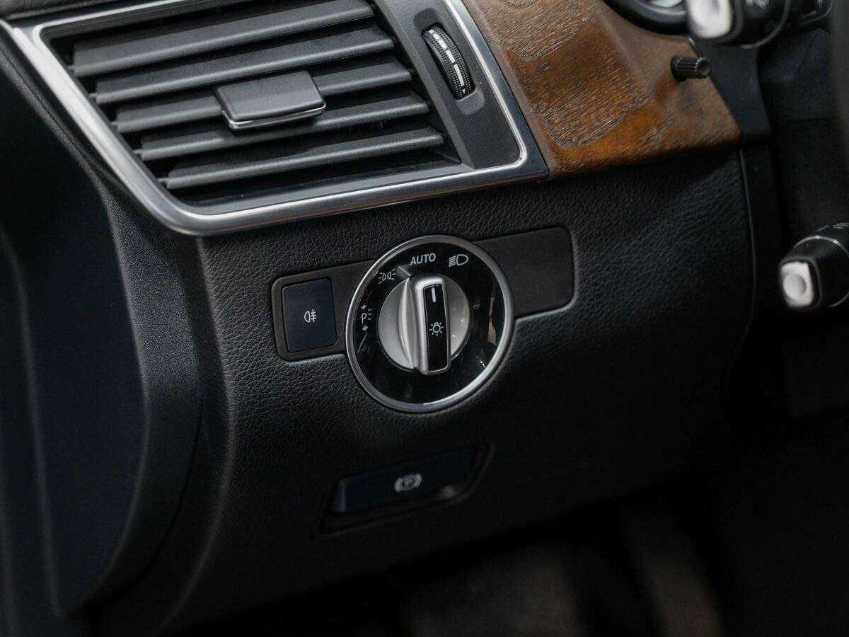 Mercedes-Benz M-Класс 350 CDI, 2013 Фото №18