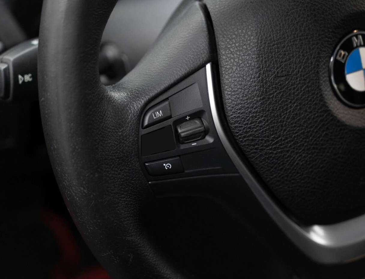 BMW 1 серии 118i, 2016 Фото №18