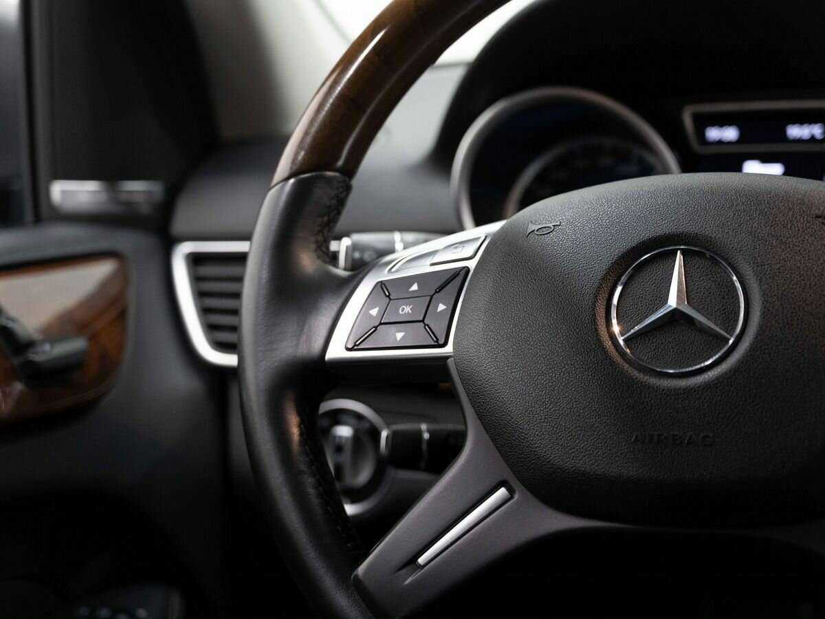 Mercedes-Benz M-Класс 350 CDI, 2012 Фото №17