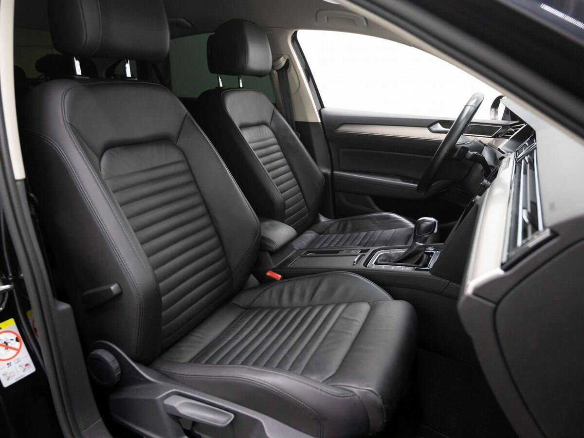 Volkswagen Passat, 2019 Фото №12