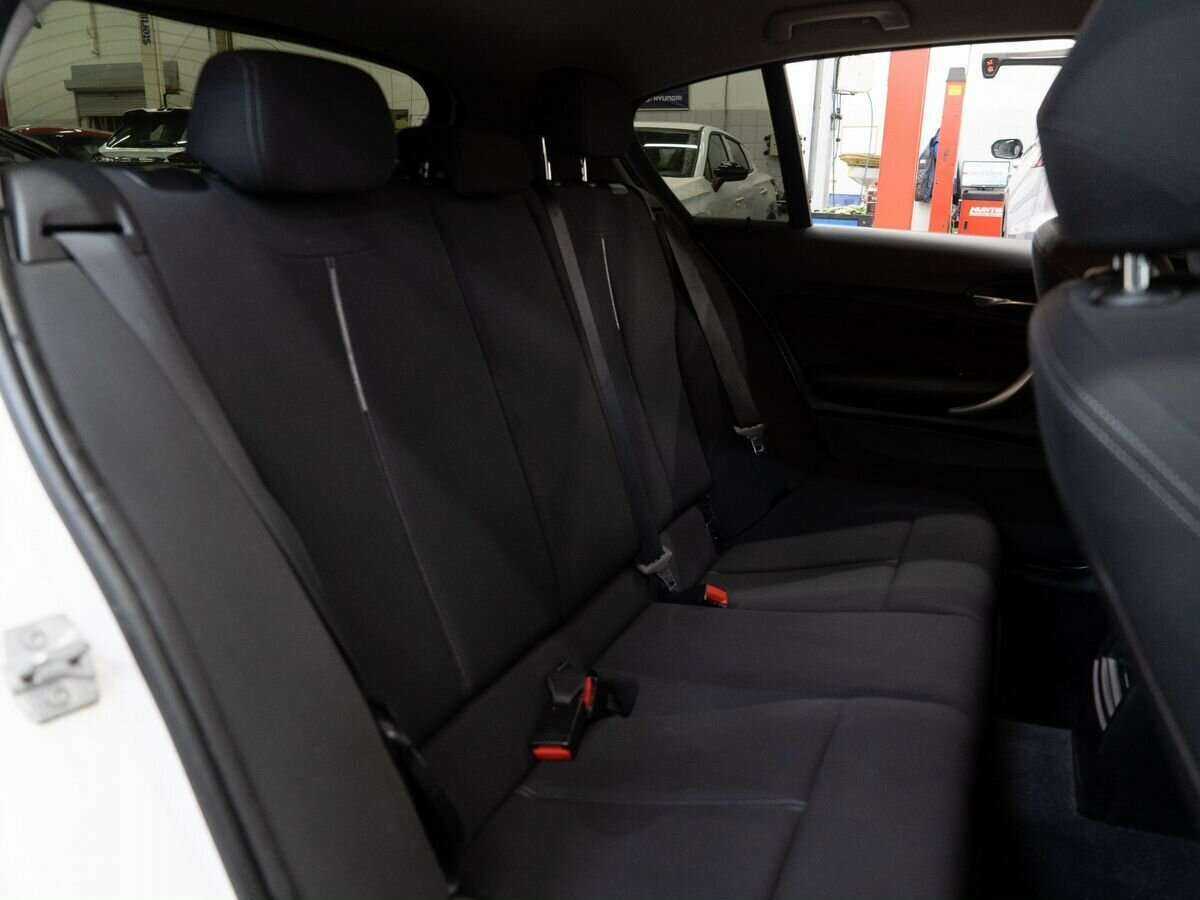 BMW 1 серии 116i, 2014 Фото №8