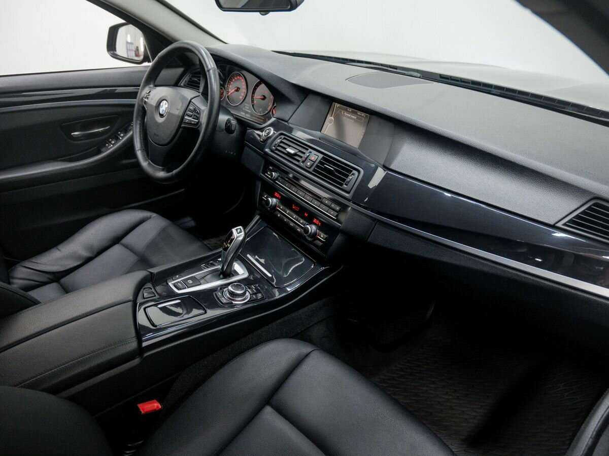 BMW 5 серии 520i, 2013 Фото №7