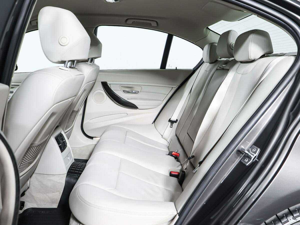 BMW 3 серии 320i, 2012 Фото №10