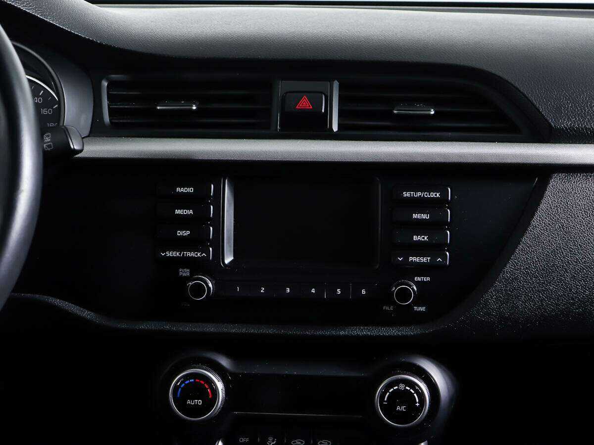 Kia Rio X-Line, 2020 Фото №12