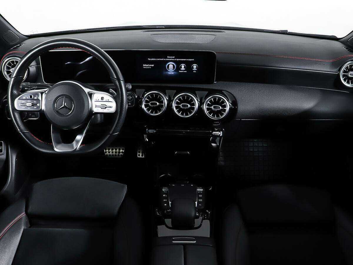 Mercedes-Benz CLA 200, 2020 Фото №11