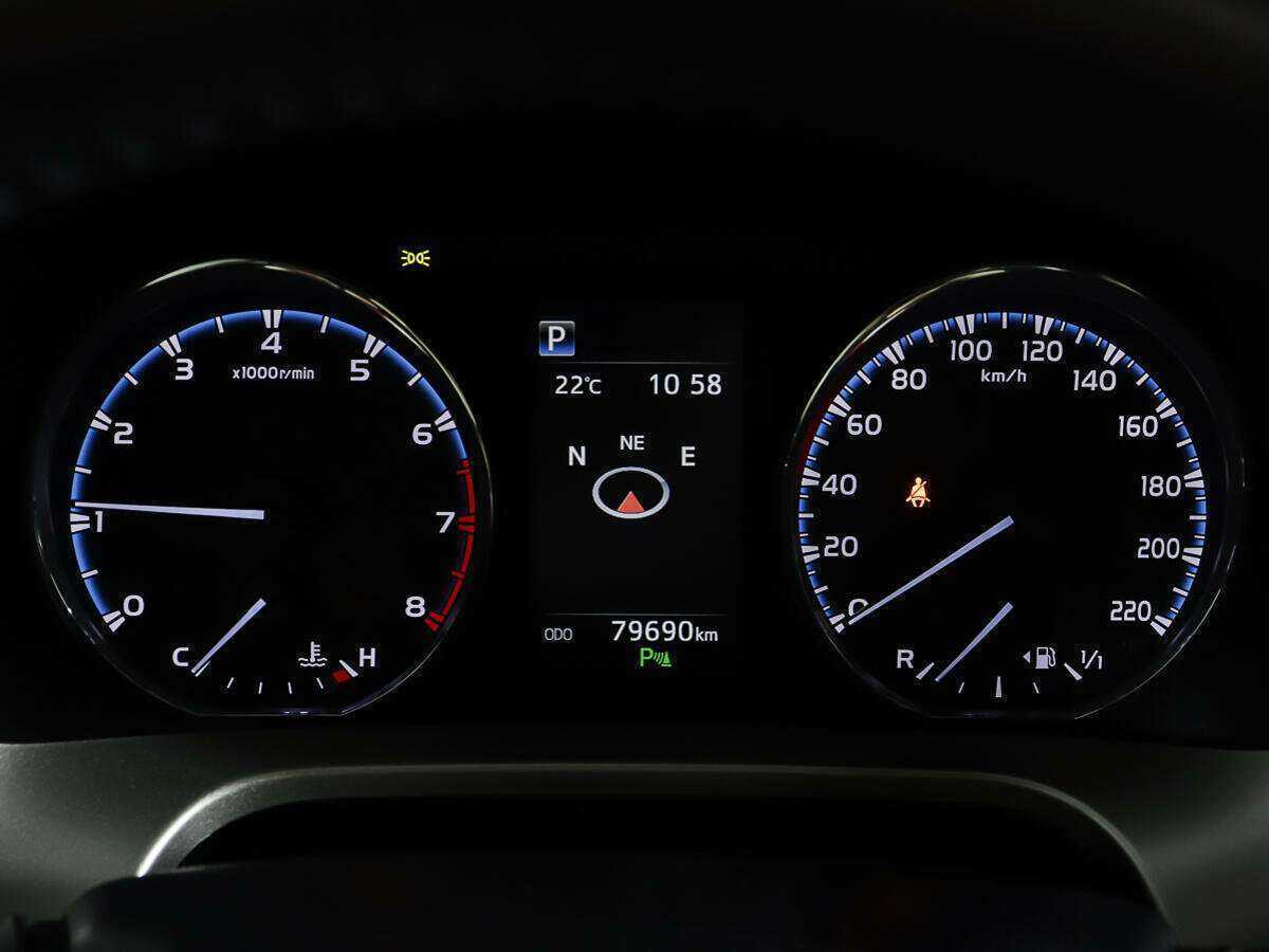 Toyota RAV4, 2018 Фото №13