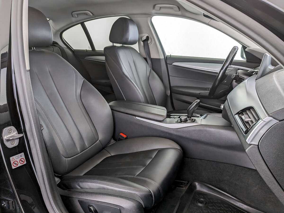 BMW 5 серии 520i, 2018 Фото №19