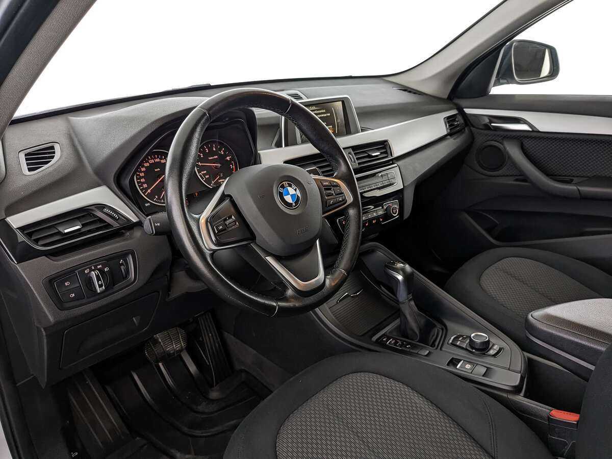BMW X1 20i xDrive, 2015 Фото №15