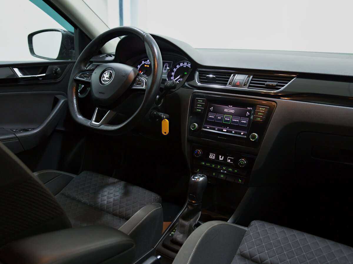 Skoda Rapid, 2017 - 188 576 км. | Фото №6