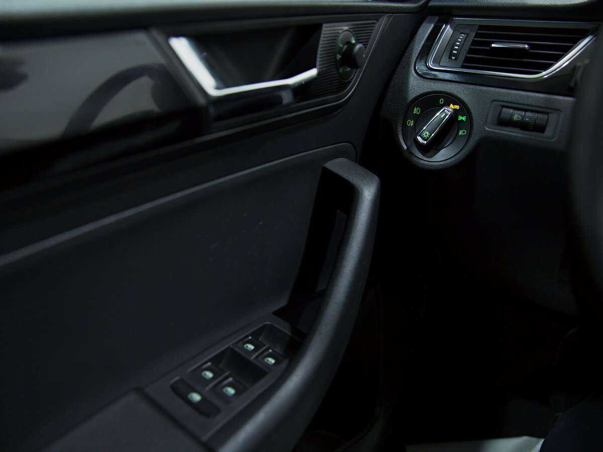 Skoda Rapid, 2017 - 188 576 км. | Фото №7