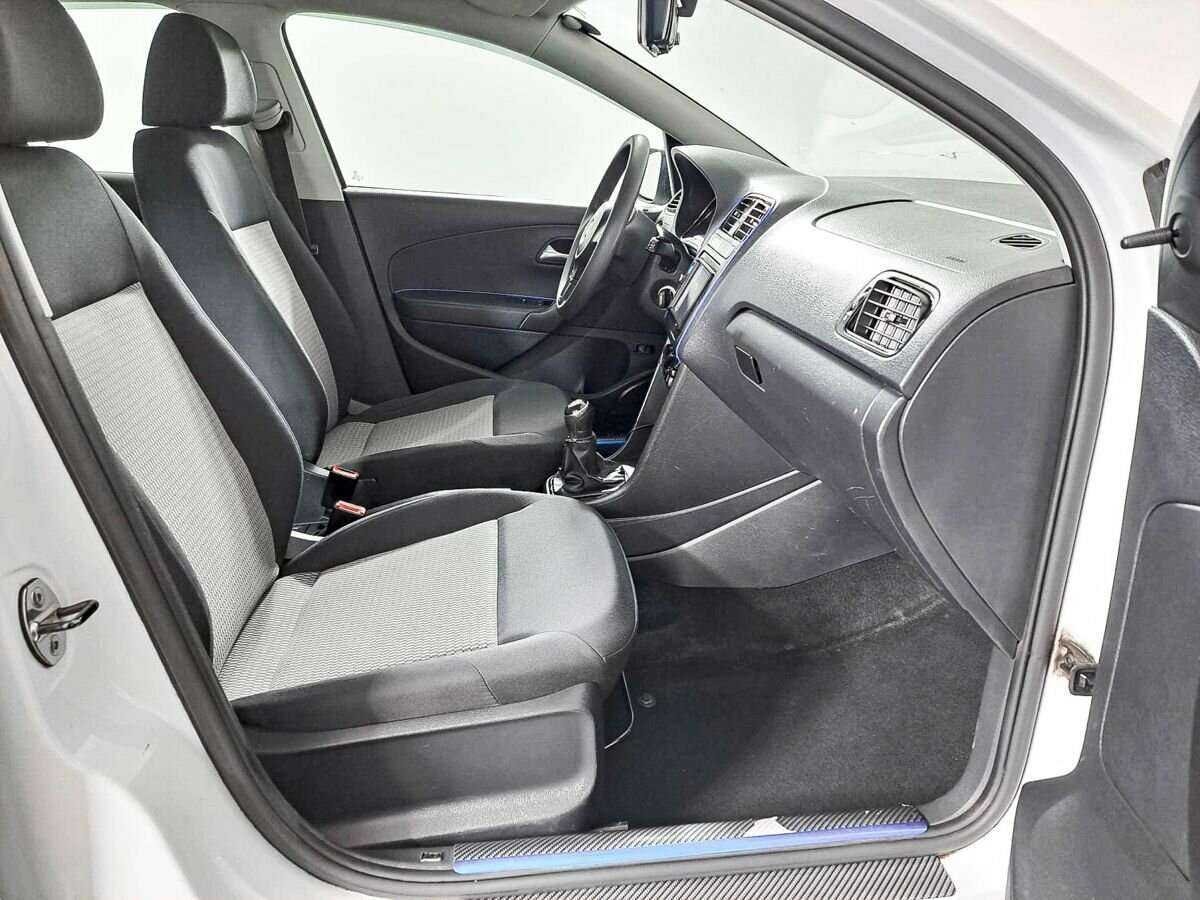 Volkswagen Polo, 2014 Фото №7