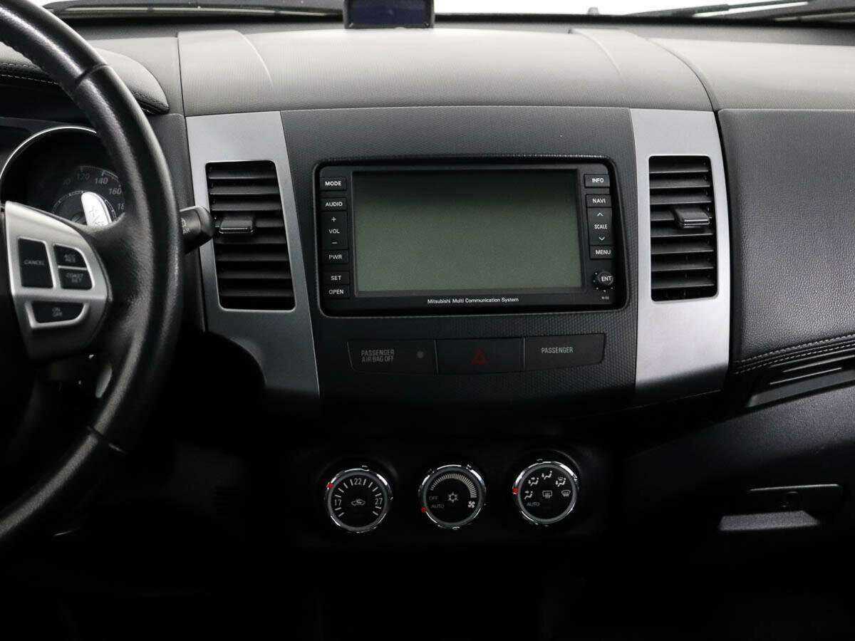 Mitsubishi Outlander, 2012 Фото №11