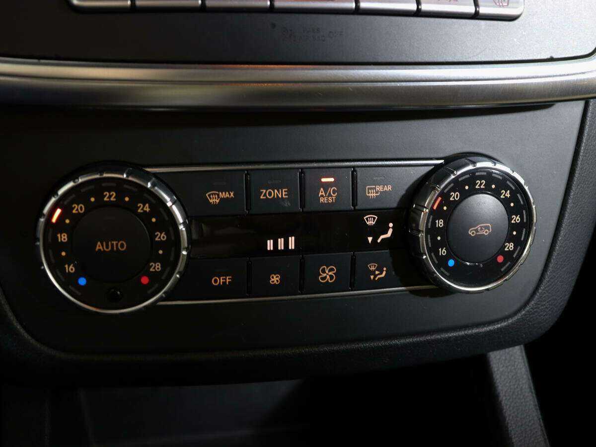 Mercedes-Benz M-Класс 350, 2012 Фото №22