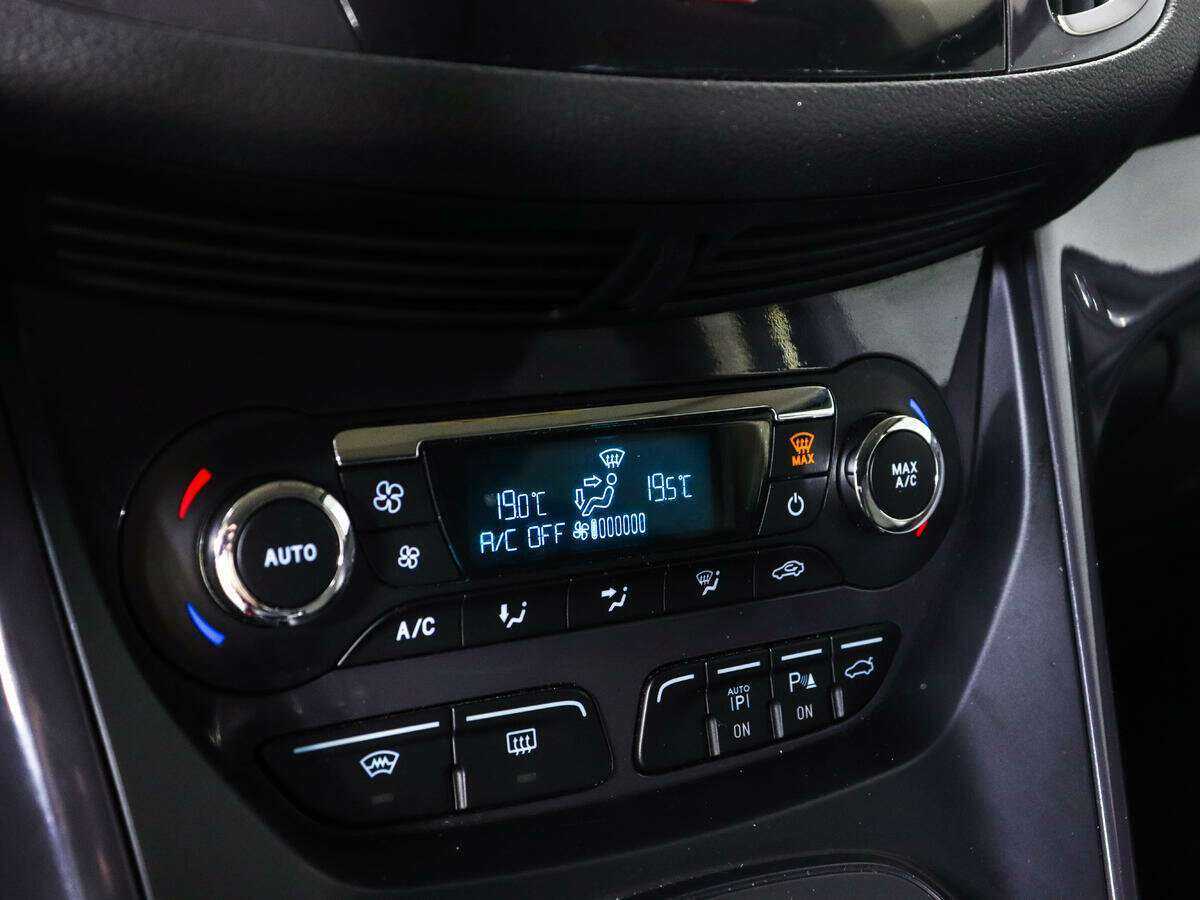 Ford Kuga, 2015 Фото №19