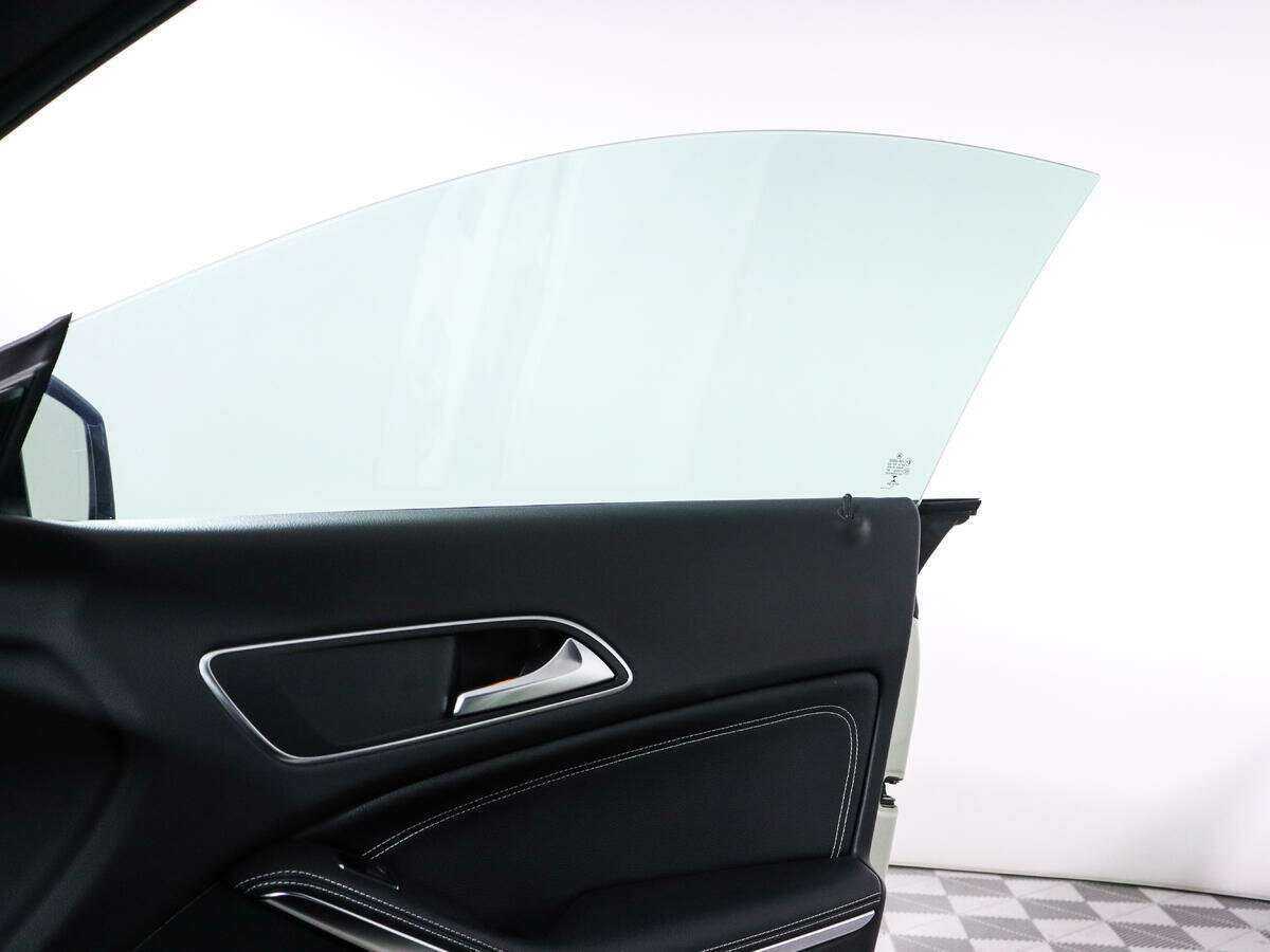 Mercedes-Benz CLA 250, 2014 Фото №18