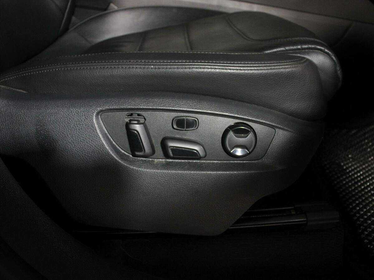 Volkswagen Touareg, 2015 Фото №14