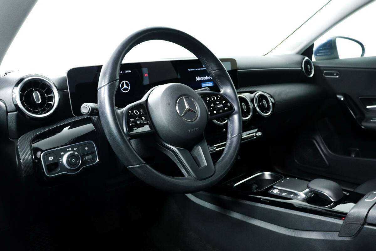 Mercedes-Benz CLA 200, 2020 Фото №13