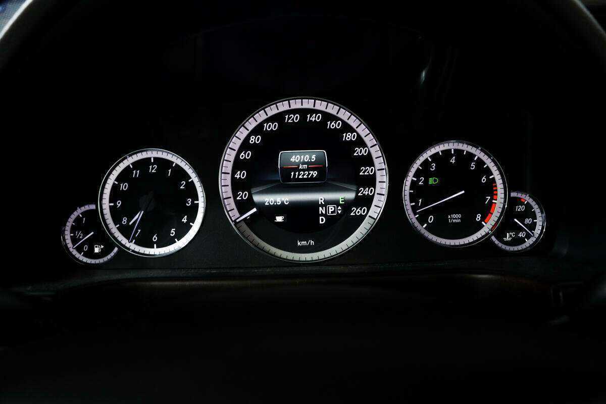 Mercedes-Benz E-Класс 350, 2012 Фото №10