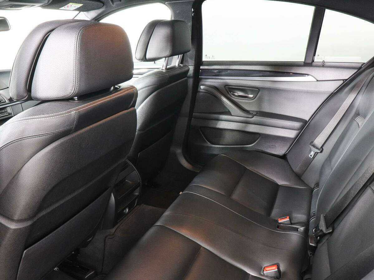 BMW 5 серии 528i xDrive, 2016 Фото №10