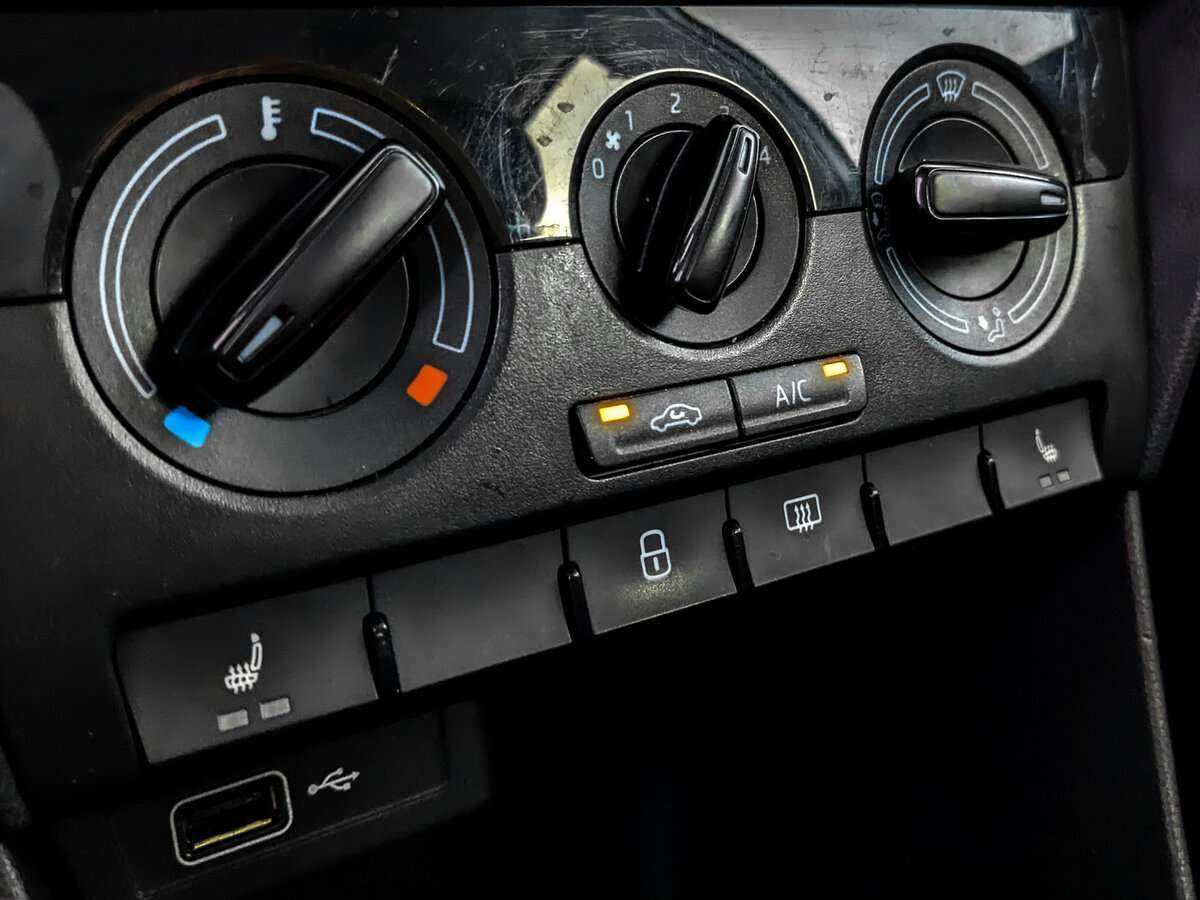 Skoda Rapid, 2019 Фото №21