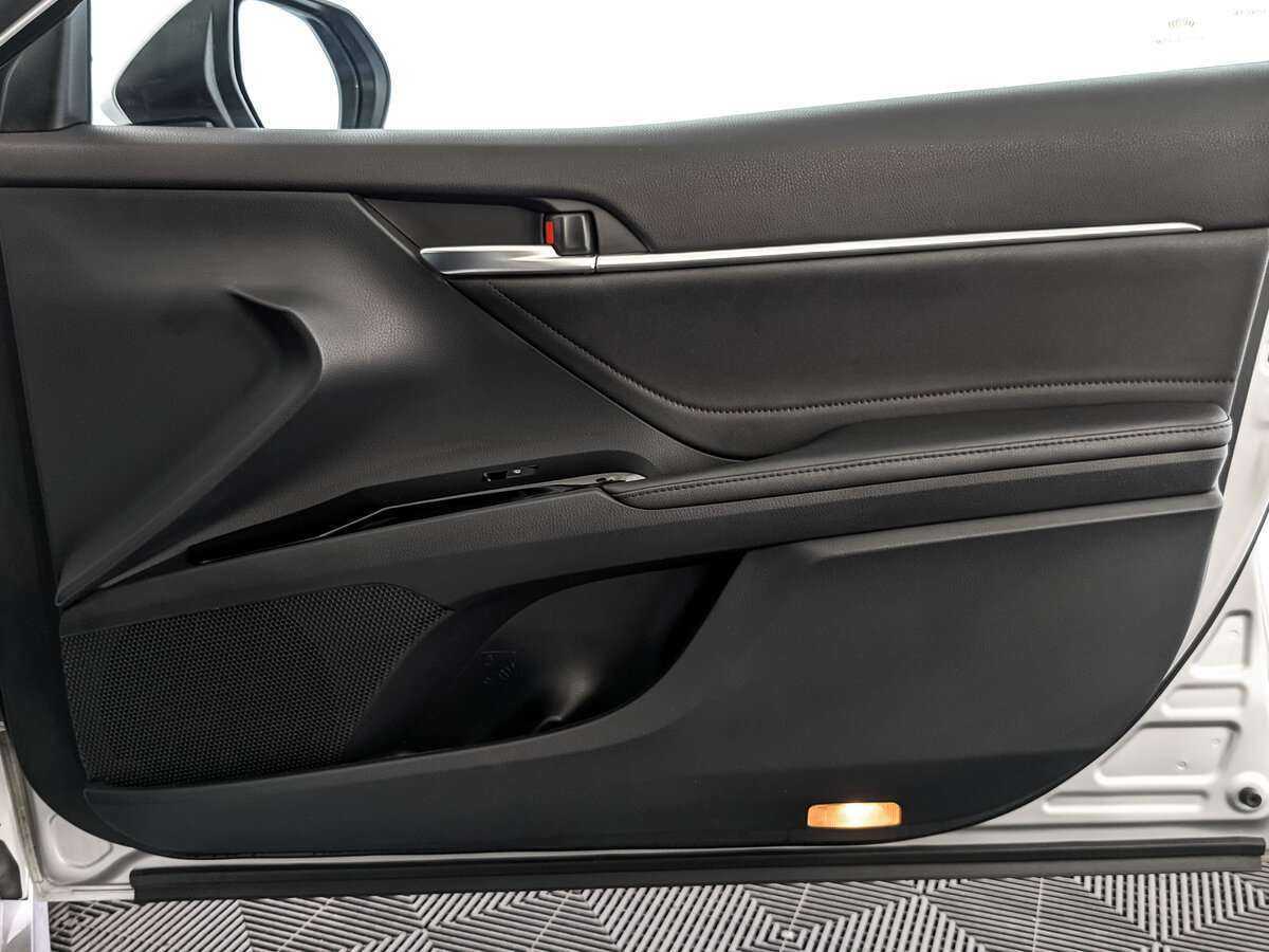 Toyota Camry, 2020 Фото №25