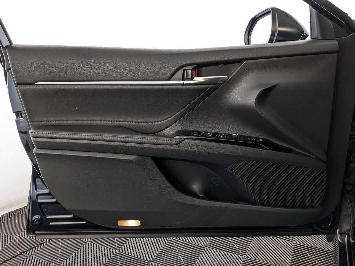 Toyota Camry, 2018 Фото №15