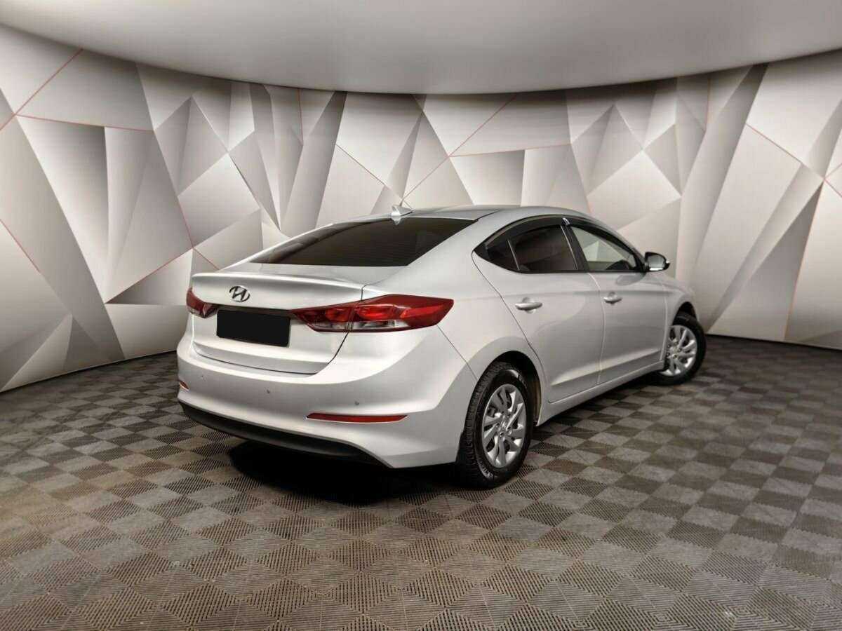 Hyundai Elantra, 2018 - 191 898 км. | Фото №1