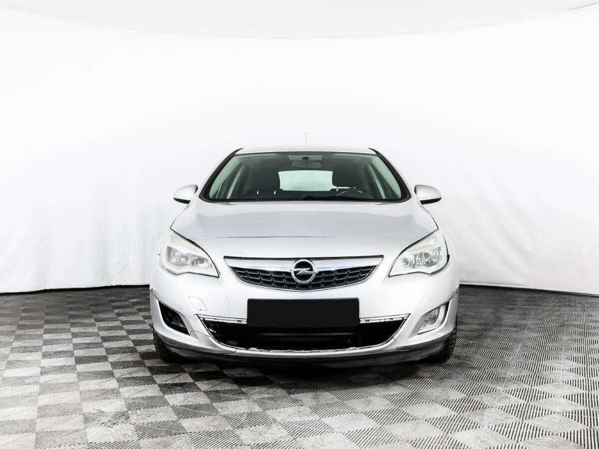 Opel Astra, 2012 - 122 397 км. | Фото №2