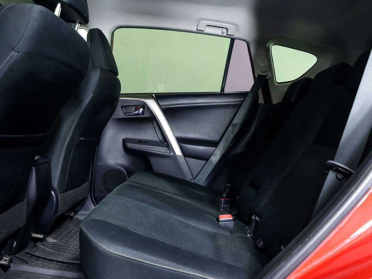 Toyota RAV4, 2015 Фото №9
