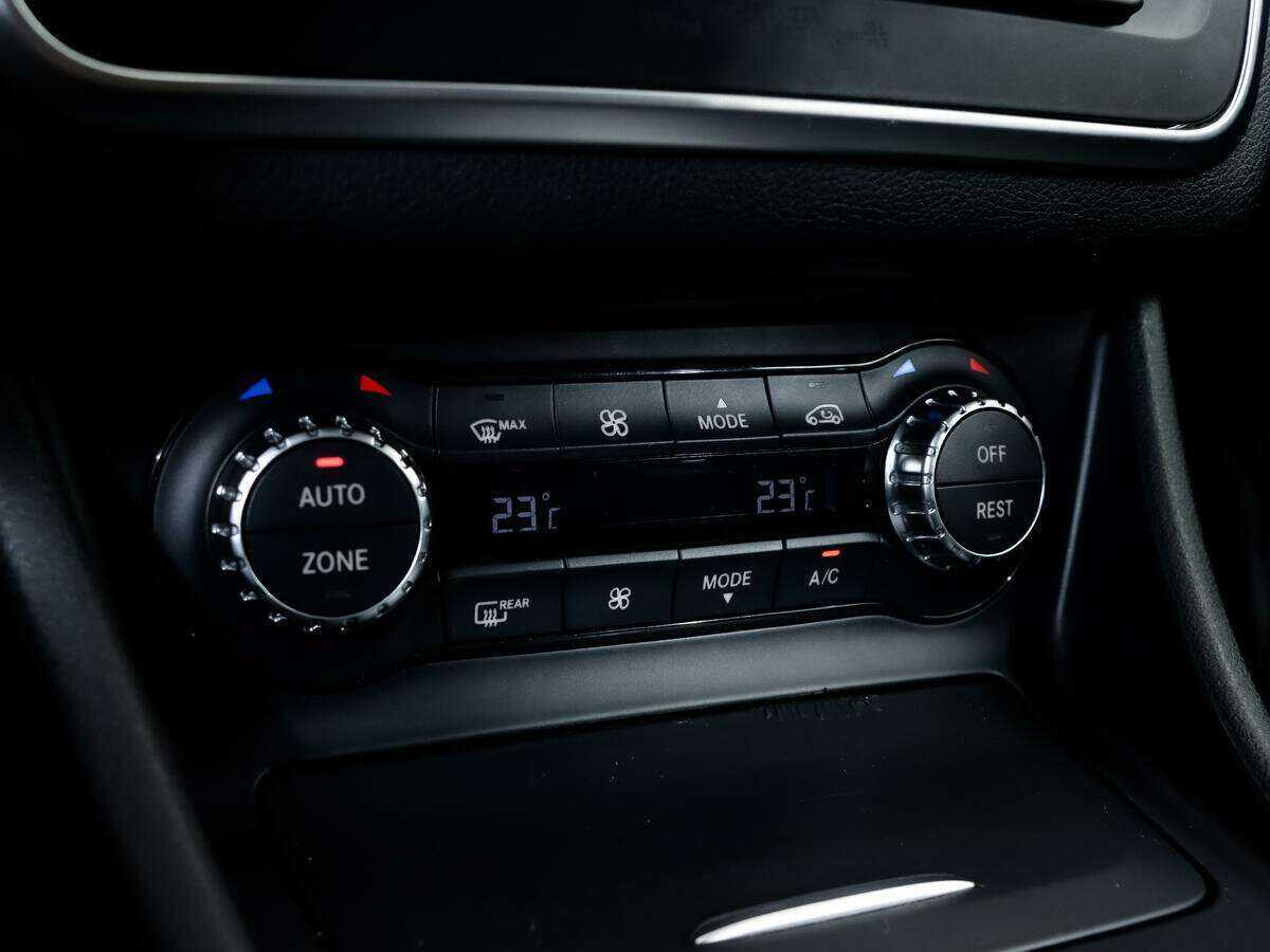 Mercedes-Benz CLA 200, 2015 Фото №17