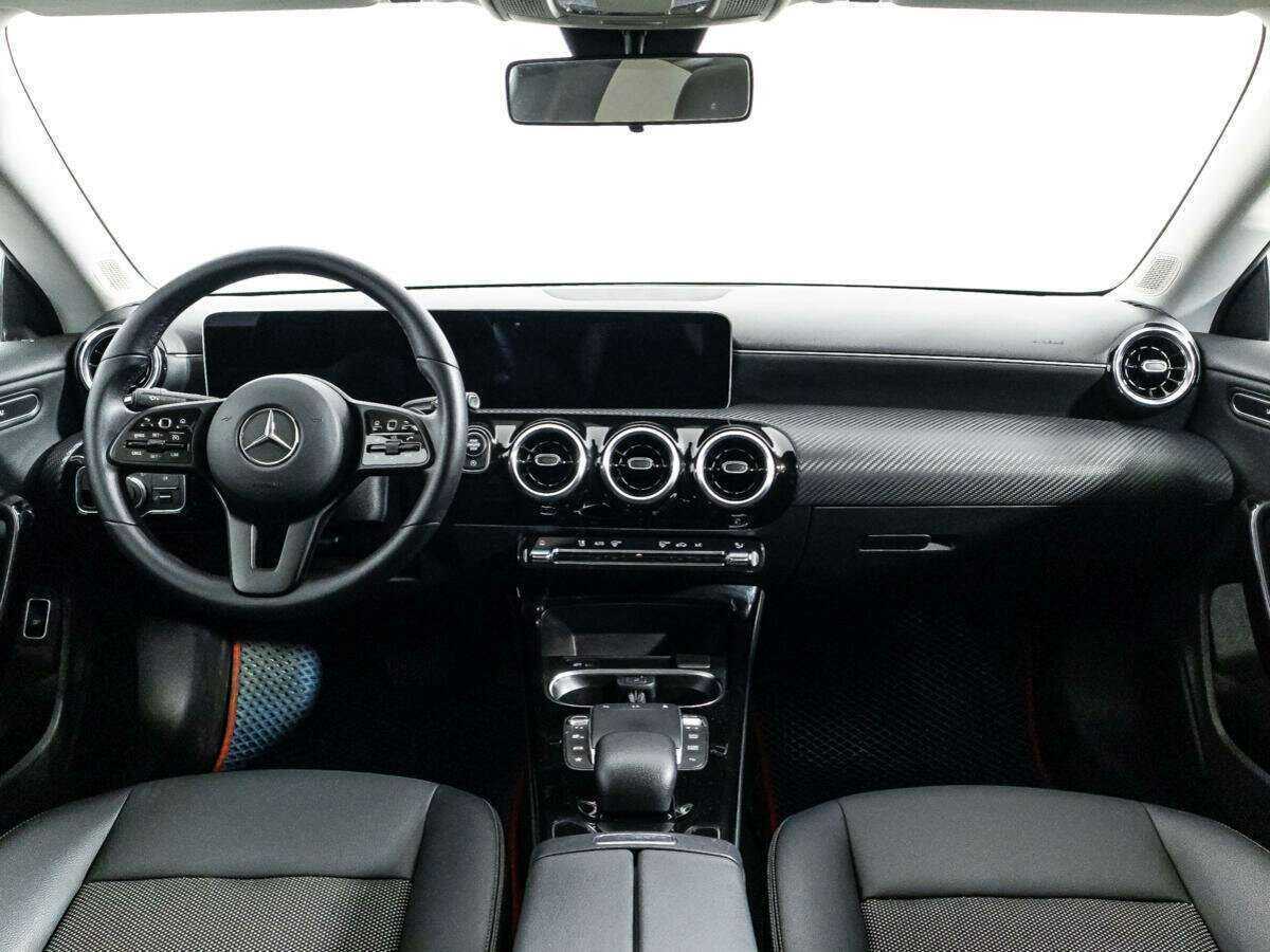 Mercedes-Benz CLA 200, 2020 Фото №13