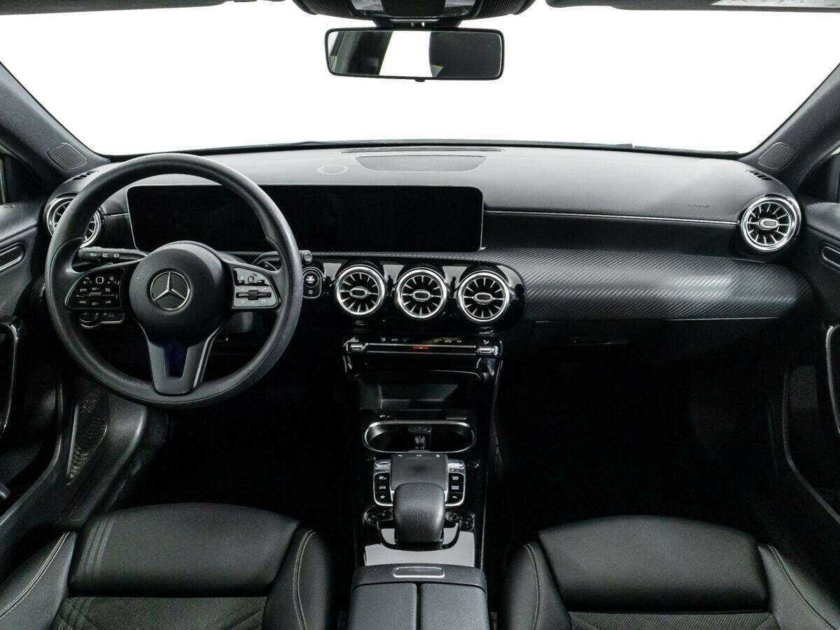 Mercedes-Benz A-Класс 200, 2018 Фото №13